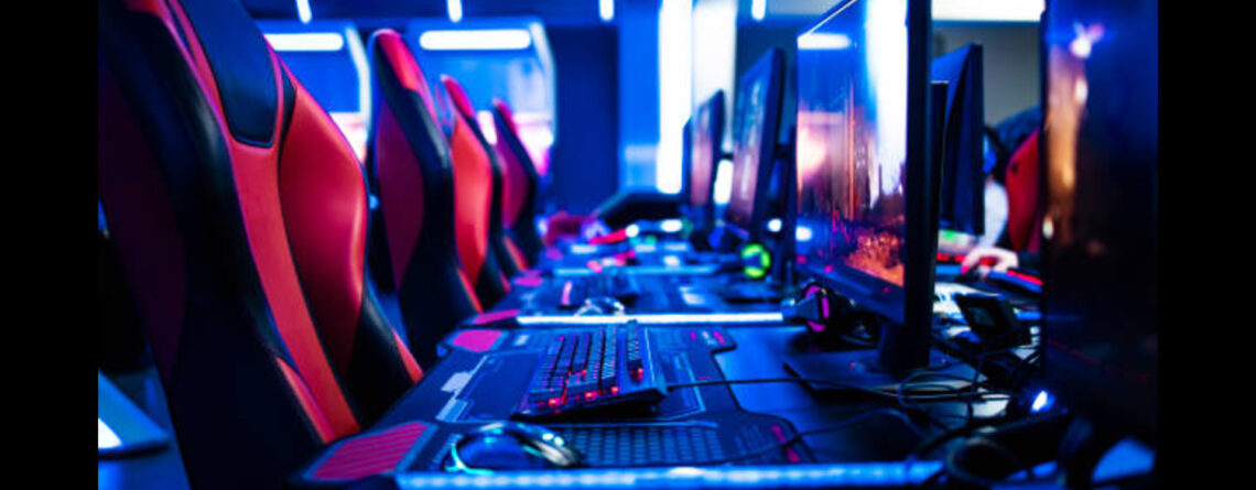 Using Esports Statistics and Data