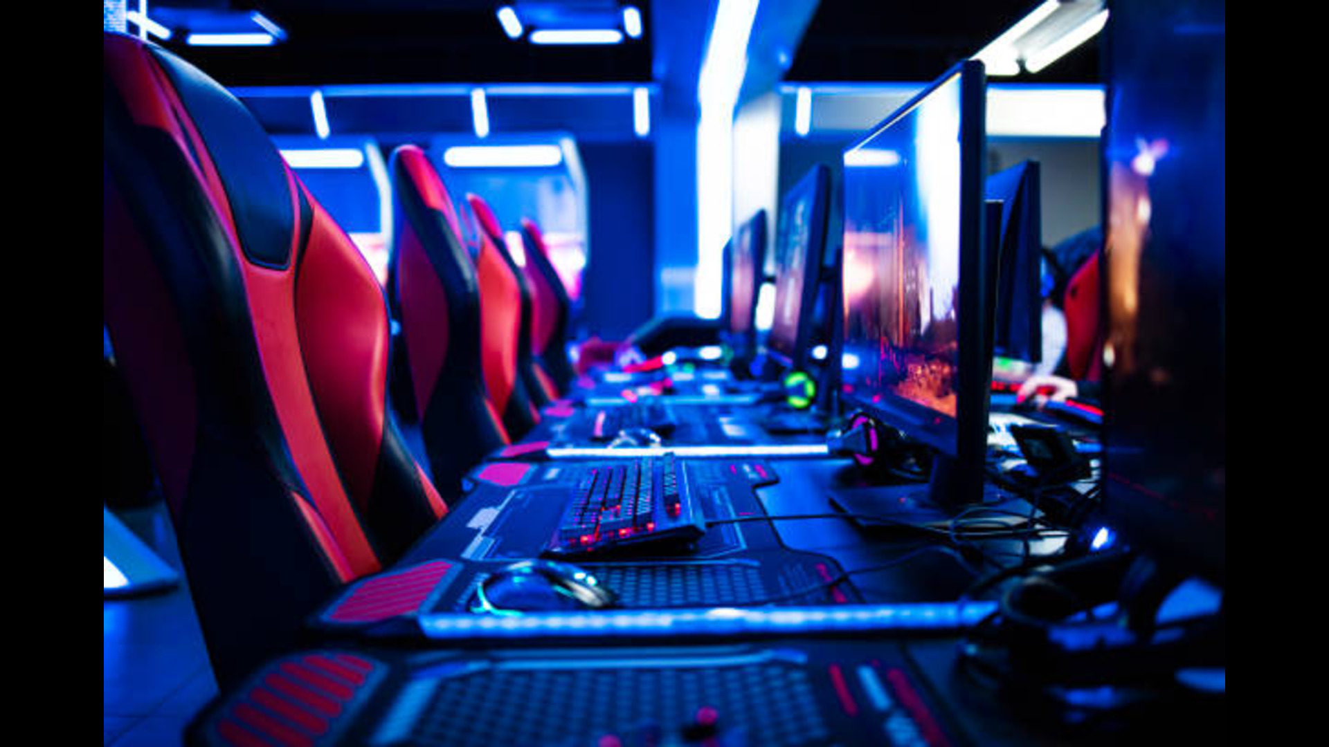 Using Esports Statistics and Data